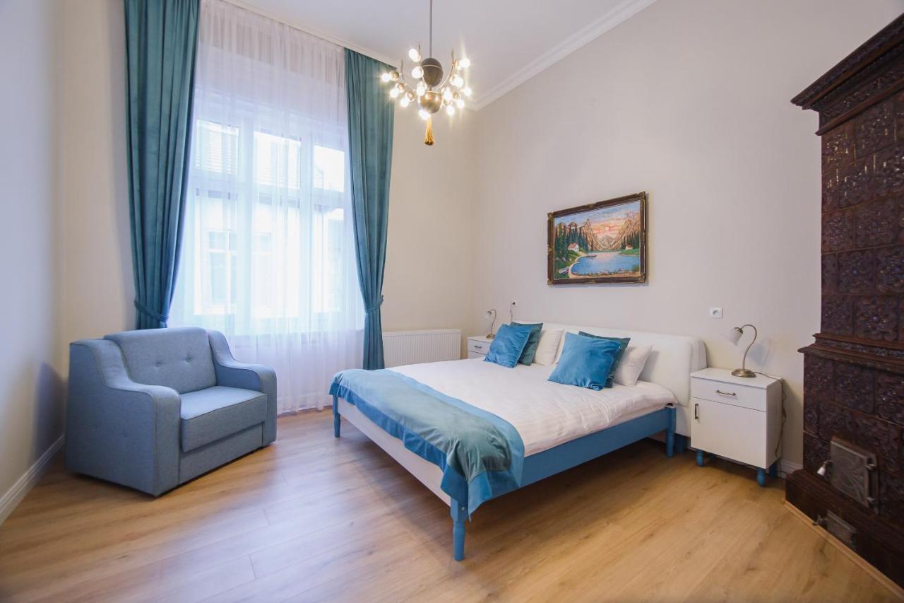 Retro City Center Home Oradea Eksteriør billede